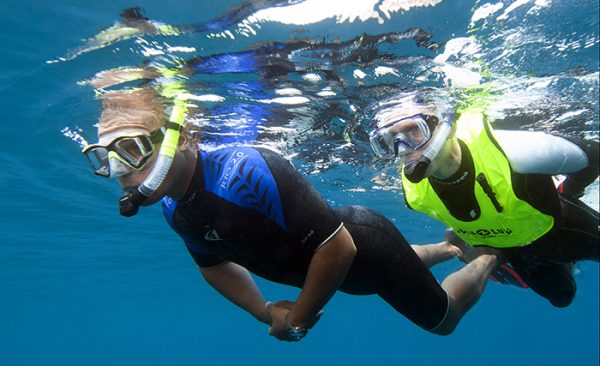 Techniques include, surface swimming, clearing water from your snorkel and performing effortless surface dives!